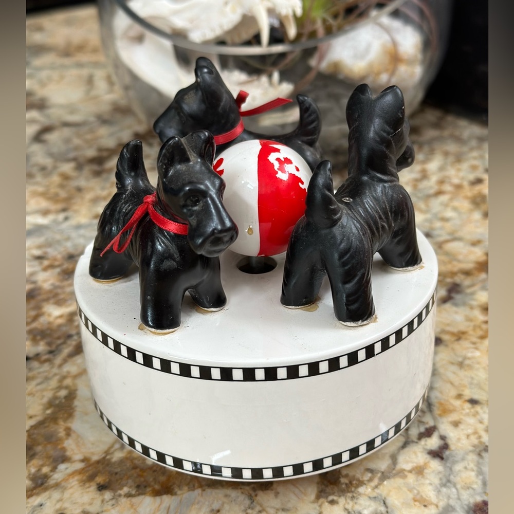 Scottie terrier vintage music box Dept. 56 dogs rare ceramic Japan - Picture 3 of 8